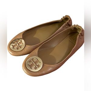 TORY BURCH brand MINI TRAVEL BALLET 🩰 SLIPPERS. Size 7. Very gently worn.